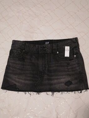 🆕 GAP Charcoal Black Distressed Denim Mini Skirt